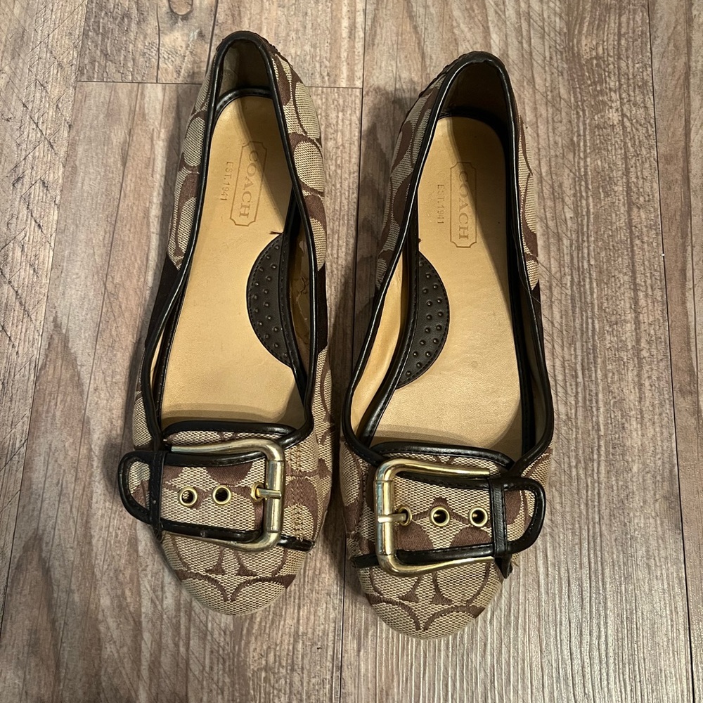 Authentic Coach ballet flats